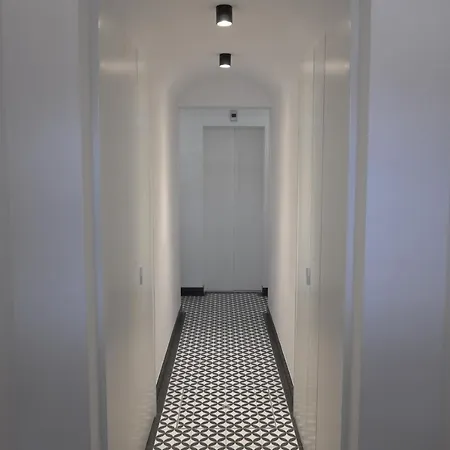 アパート Exotic Fusion Double *